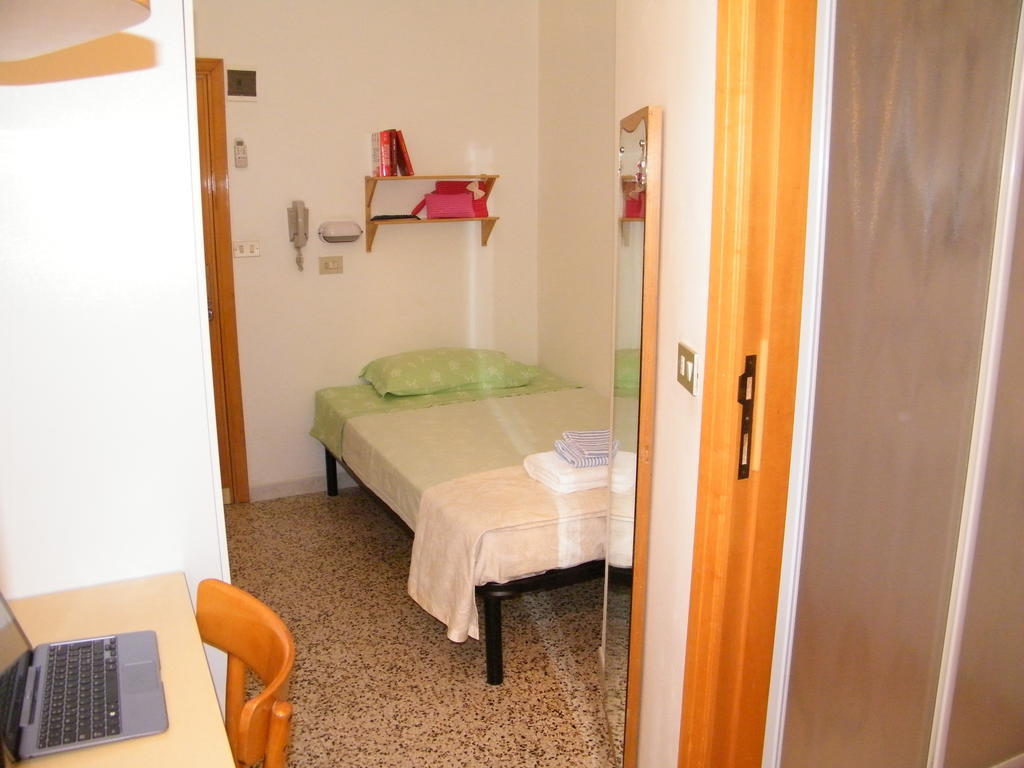 Hotel Nuovo Fiore Cattolica Chambre photo