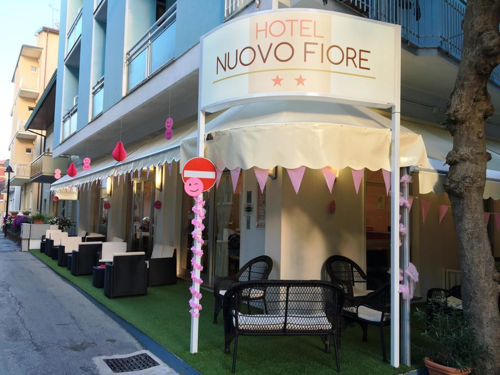 Hotel Nuovo Fiore Cattolica Extérieur photo