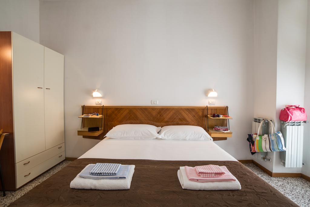 Hotel Nuovo Fiore Cattolica Chambre photo